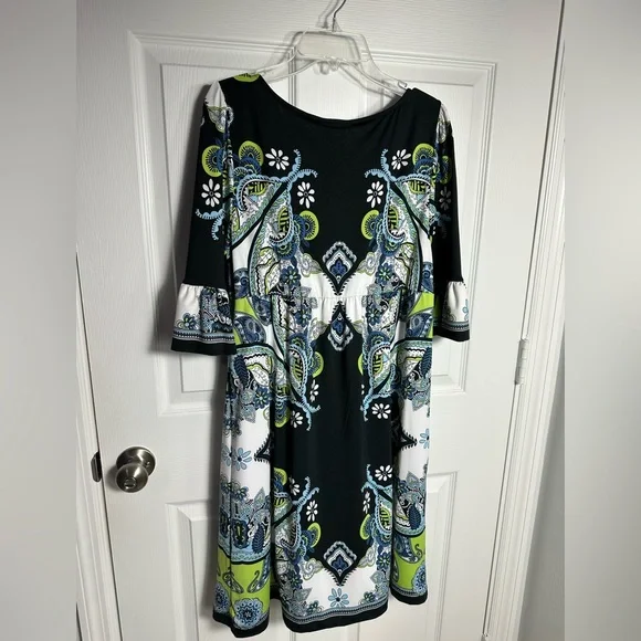 Ice Gray and Black Patterned Fabric - Picture 3 of 8